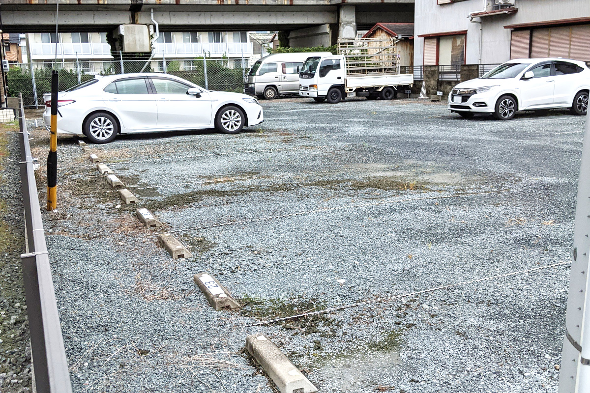 I様所有地駐車場