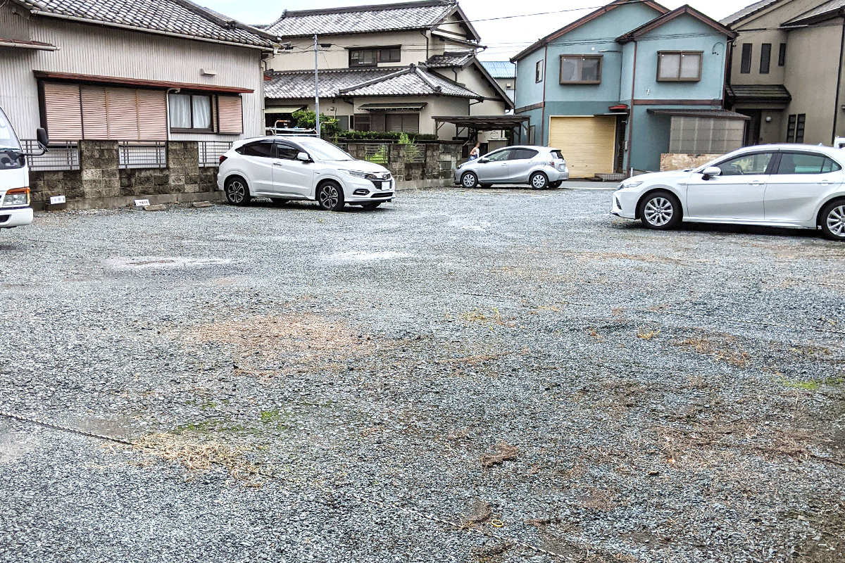 I様所有地駐車場