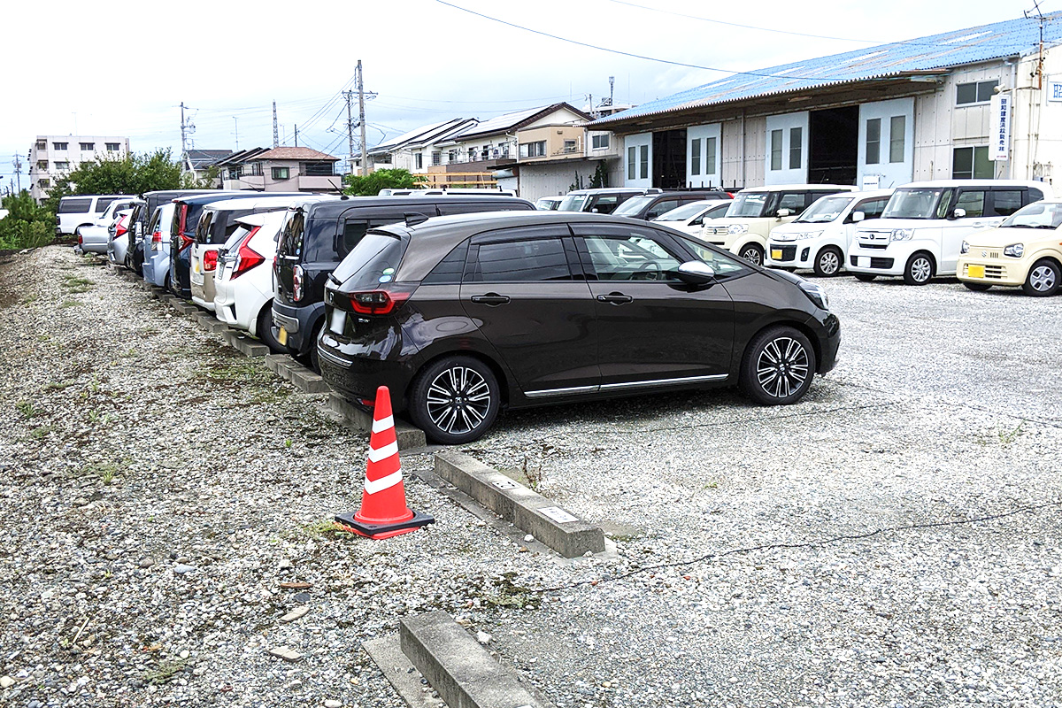 I様所有地駐車場